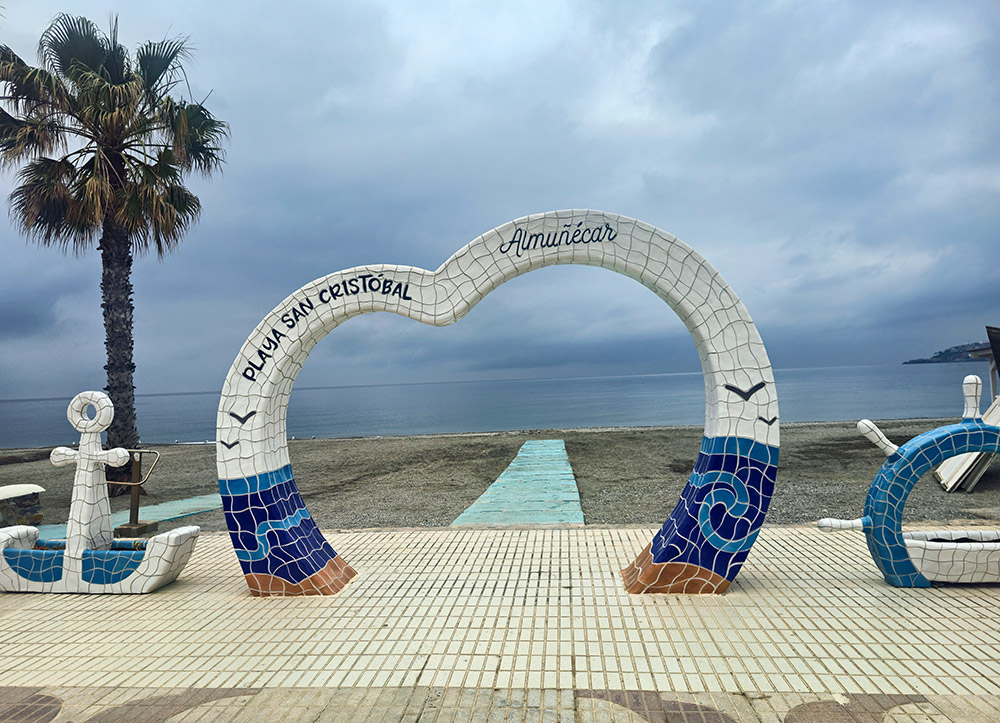 costa tropical bargain break san cristoba3