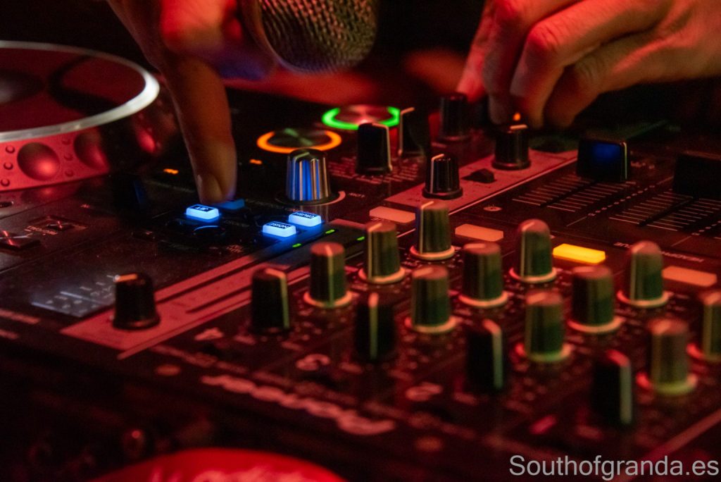 dub valle mixer for planeta bass