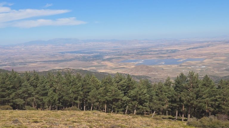 Panoramic view from Puerto de la Ragua across eastern Andalucía